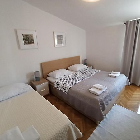Apartments Pinery Makarska Esterno foto
