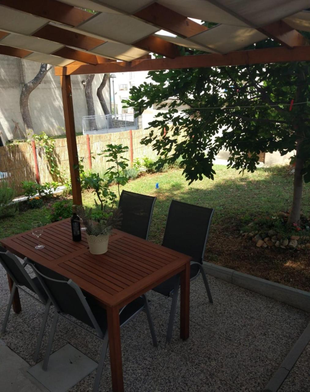 Apartments Pinery Makarska Esterno foto