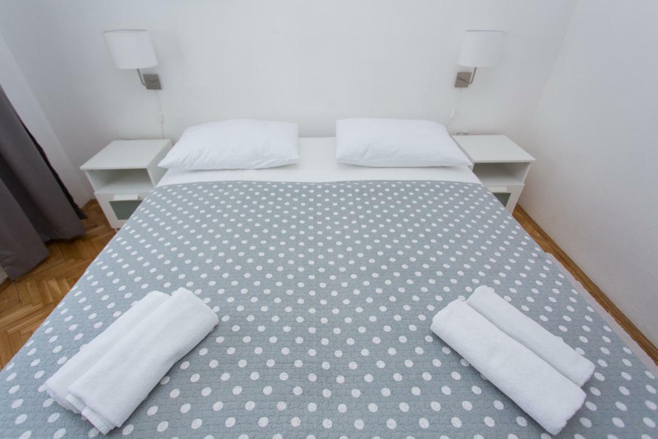 Apartments Pinery Makarska Esterno foto